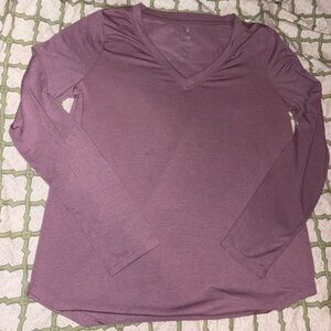 SO Women's Long Sleeve V-Neck Top - Mauve